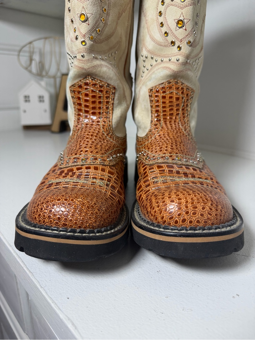 Ariat Fatbaby Cowboy Boots Women's 6.5 Brown Croc Embossed Heart Western - Picture 3 of 8